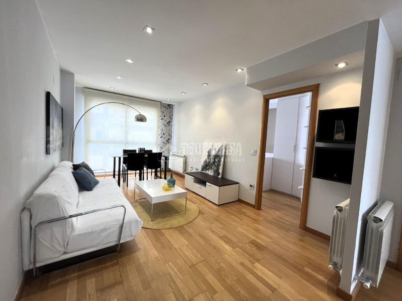 Foto 8e0830bf-0f9c-4154-b5b2-4c8cb8abb11d. Pis amb calefacció a Torrero Zaragoza