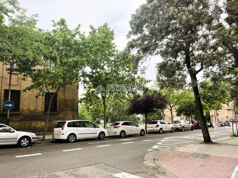 Foto d7df5e12-ce9e-4152-8115-1aff006a31f2. Local comercial a Torrero Zaragoza