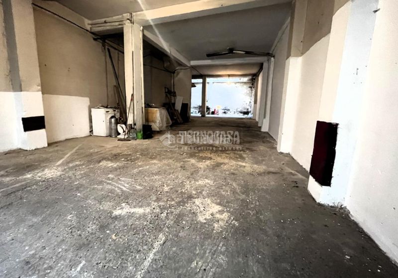 Foto f7a62959-78ca-4c0a-9d27-b1c61080e8d0. Local comercial a Torrero Zaragoza
