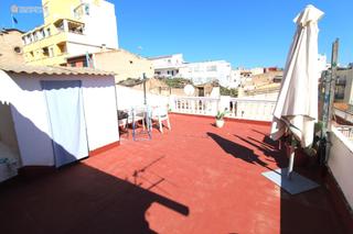 Semi detached house in El Terreno. Adosado con gran potencial en plaza gomila