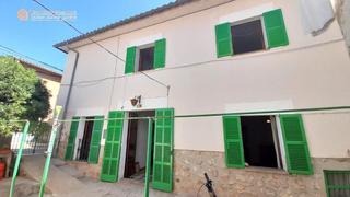 Masia a Constitucio 2. Encantadora casa en venta en sóller ubicación privilegiada y tra