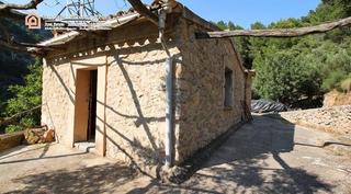 Fondo rustico  Carretera ma-11a. Olivar zona tranquila casita semi reformada