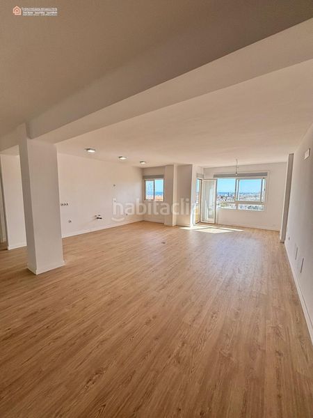 Foto 1230c906-f846-461a-b640-ebb9c3049109. Piso  con terraza y vistas panorámicas al mar y la tramuntana en Palma de Mallorca