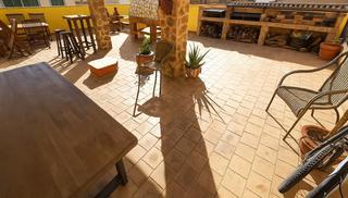 Pis a La Soledat Sud. Luminoso piso con gran terraza privada en la soledat, nou llevan