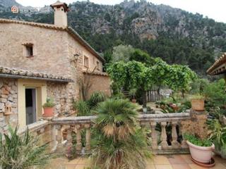 Maison à Calle fornalutx 69. Fantástica finca rustica en el pueblo de biniaraix