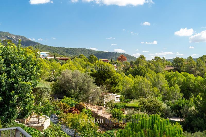 Foto 1163ca62-2440-4bf6-95ea-05ca0d77a8fb. Chalet  unifamiliar con terreno, piscina y espectaculares vistas a las montañas y bahía de palma en Bunyola