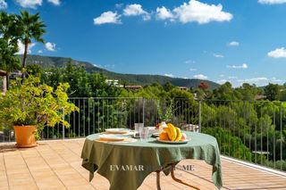 Xalet a Bunyola. Exclusivo chalet con vistas a la bahía de palma tu refugio priva