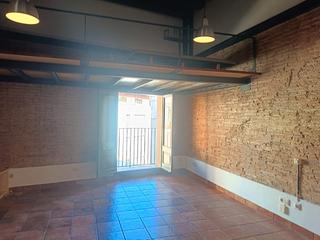 Rent Flat in Raval. Vivienda con ascensor