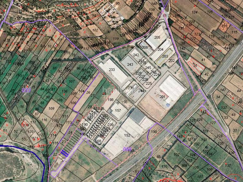 Foto f41a675d-425e-4a77-9aea-d8a3b6ab573a. Solar industrial a carrer berlin-valldepins 20 a Ulldecona