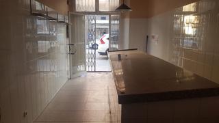 Lloguer Local Comercial  Carretera cardona. Planta baixa. 25 m2. consta d'una sala de treball i 1 bany. cond
