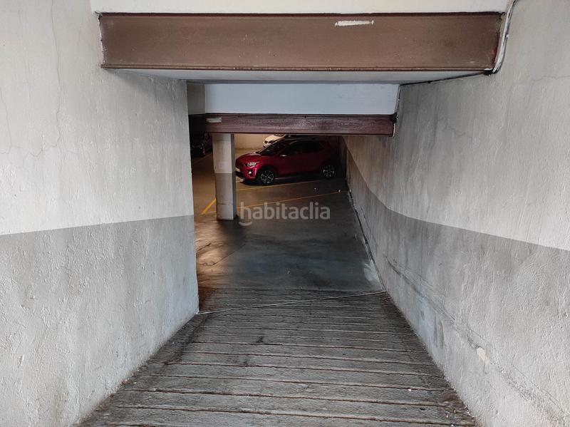 Foto b00424f0-40b7-4ccb-948c-e17105aa1222. Autoparkplatz in bases de Manresa - carretera de santpedor Manresa