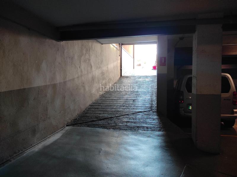 Foto c261b573-3af2-4f41-8172-4002dca8526a. Autoparkplatz in bases de Manresa - carretera de santpedor Manresa