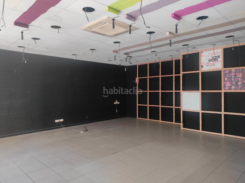 Foto 8cc230f7-86f4-41b0-862a-9cbd7257f135. Lloguer local comercial a carrer de jaume i 4 a Barri Antic Manresa