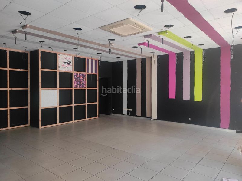 Foto e5ec4b3b-680e-44c0-b309-dbe646700ade. Lloguer local comercial a carrer de jaume i 4 a Barri Antic Manresa