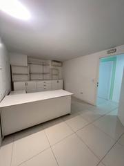 Lloguer Local Comercial  Carretera de cardona. Local de 140 m2 apte per iniciar l'activitat a un pas del centre