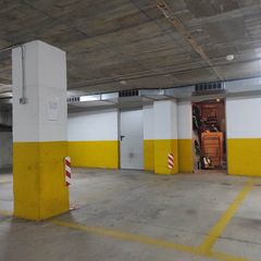 Parking coche  Carrer de reverend puigbo. Parking i traster apte per 1 cotxe