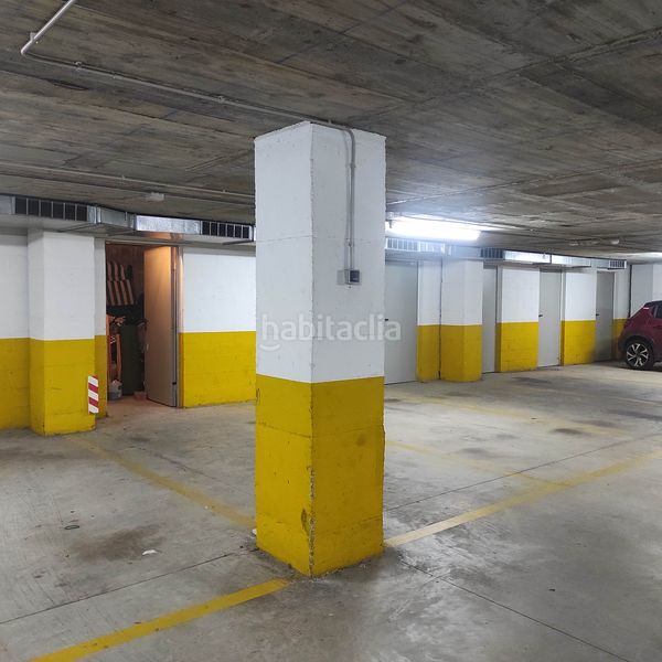 Foto bc597c8e-538d-48d2-83dc-a8f754e89fd9. Aparcament cotxe a Callús