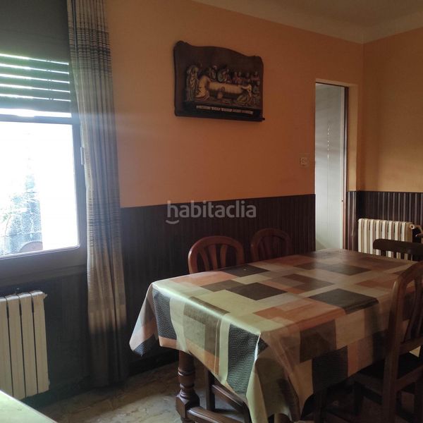 Foto 0b3c7429-eeb8-411f-9a32-38ae1d9e757d. Casa adossada amb calefacció a Callús