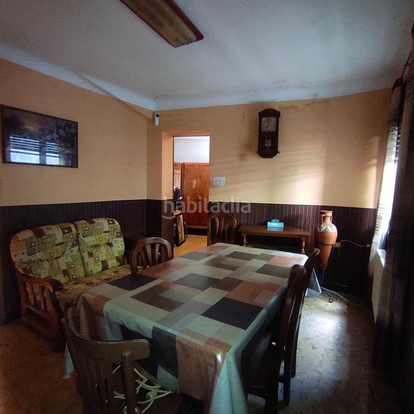 Foto 37f820ce-c299-4367-a71b-f237ffd51372. Casa adossada amb calefacció a Callús