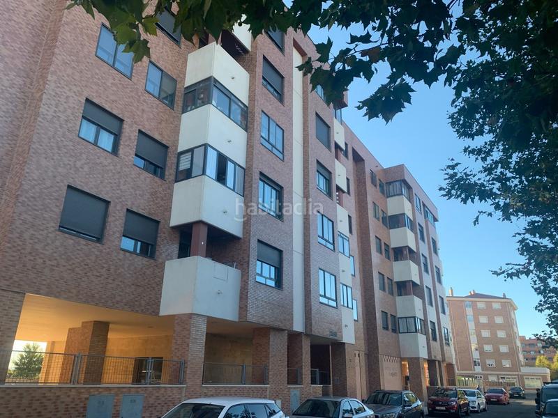 Foto 39663e4c-7a49-4aea-8b24-c4c76db74dd6. Autoparkplatz in avenida de la juventud 28 in Sónsoles Ávila