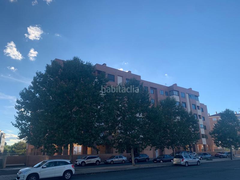 Foto ac0b63b9-1891-492d-b3e1-61f844c534b0. Autoparkplatz in avenida de la juventud 28 in Sónsoles Ávila