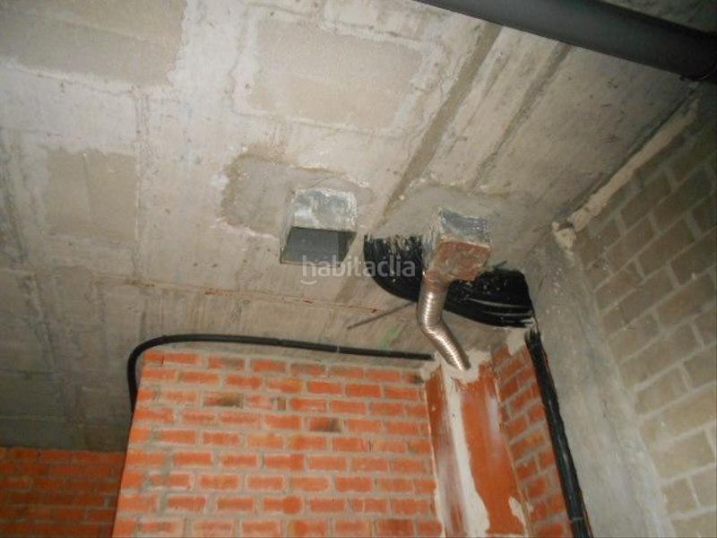 Foto 74fb49bd-3c05-41a2-adb6-60b2e7941712. Alquiler local comercial 2 locales comerciales, en avenida principal. en Ávila