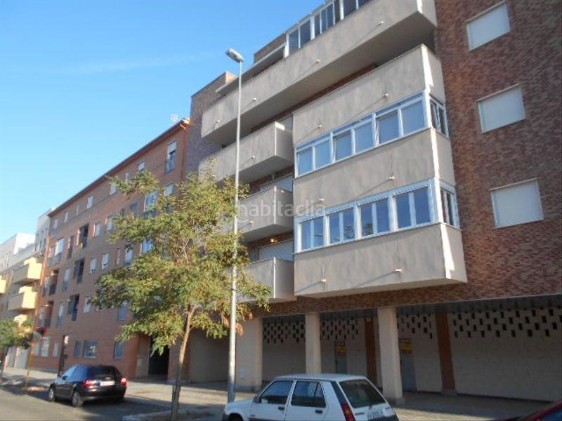 Foto 7861d473-cf5a-43ce-8515-429b4f7ed0ea. Alquiler local comercial 2 locales comerciales, en avenida principal. en Ávila