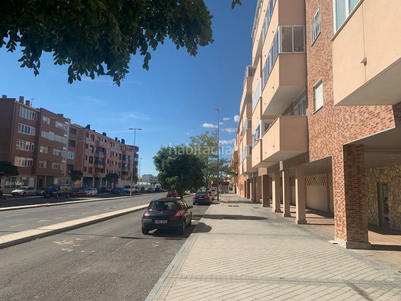 Foto cafa4b0c-f047-4fe1-afb2-6c370dbf0a2f. Alquiler local comercial 2 locales comerciales, en avenida principal. en Ávila