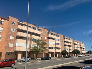 Local Comercial en AVENIDA DERECHOS HUMANOS, 27 27