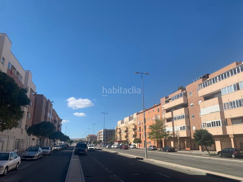 Foto f3dd55fe-c33a-4e9a-ae97-2d7802060b98. Alquiler local comercial 2 locales comerciales, en avenida principal. en Ávila