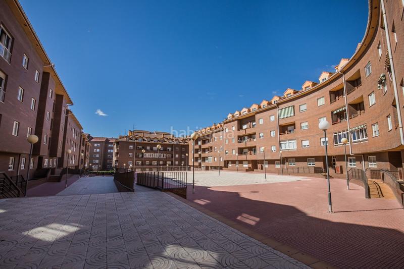 Foto 7cb47c69-9160-4144-99c4-7bf784c4ee71. Parking voiture dans calle santo tomás 4 dans Sónsoles Ávila