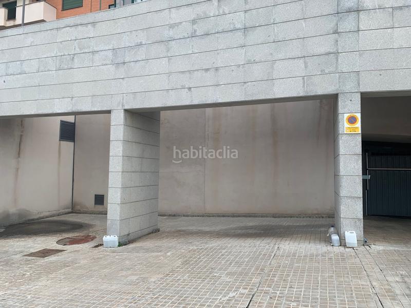 Foto 68548e0e-9b31-448d-a2b8-3cfb86b26da1. Parking coche en calle de manuel gómez moreno 2 ultimas plazas de garaje en Ávila