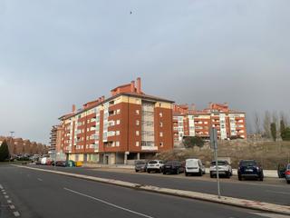 Aparcament cotxe a Agustin rodriguez sahagun 11. Plazas de garaje y plazas de moto.