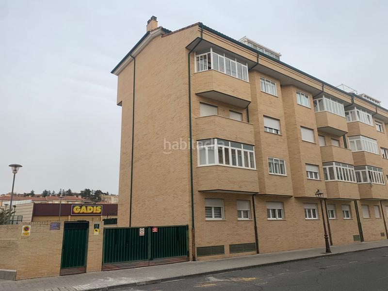 Foto 21a7ad90-5b23-442a-ac3b-d9fd8db9a60b. Autoparkplatz in mancebo de arevalo 15 in Sur Ávila