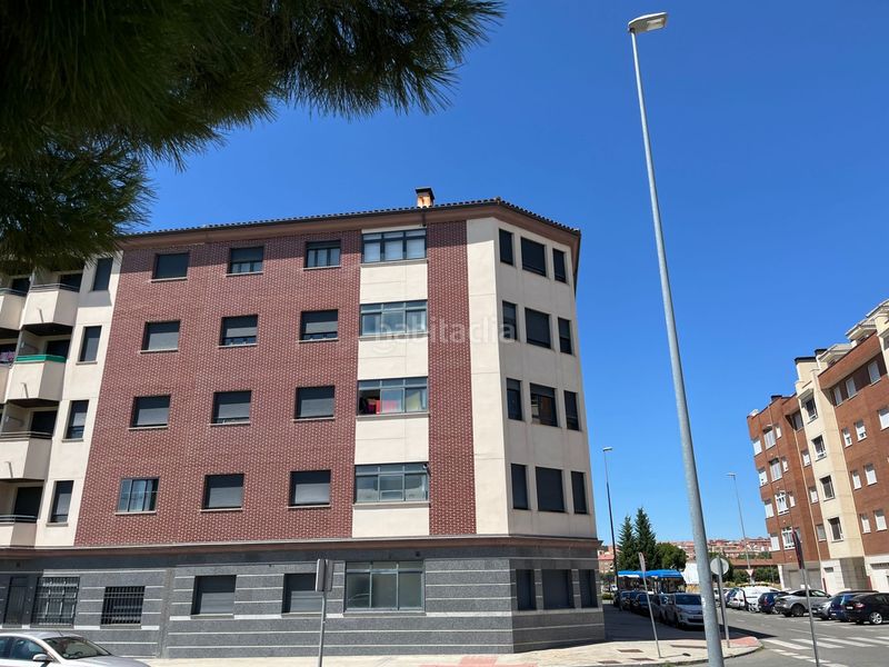 Foto 0dfb43f1-8332-4948-bf28-7277283fb4fa. Aparcament cotxe a dalia 9 a Sónsoles Ávila