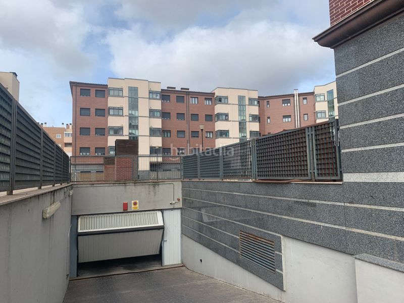 Foto 3a5ad24b-9d5d-4451-8152-6b58815a3791. Aparcament cotxe a dalia 9 a Sónsoles Ávila