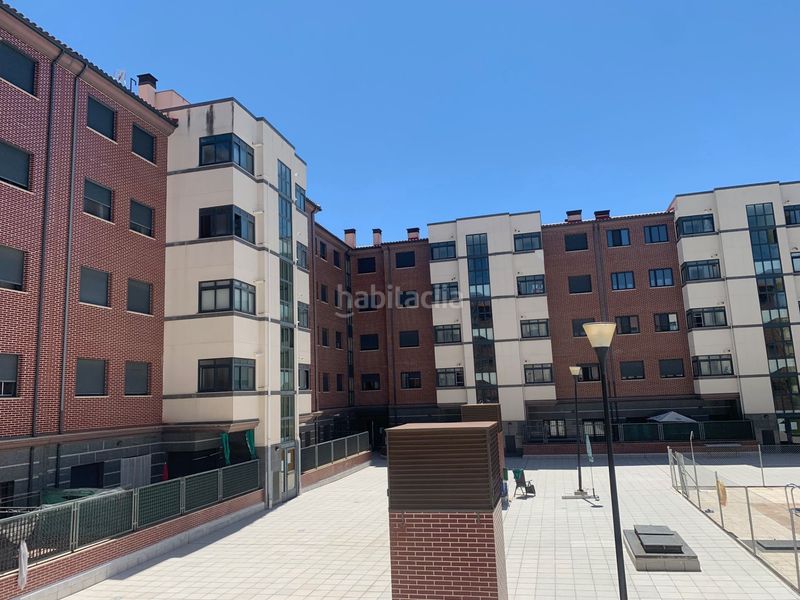 Foto 5e55eb5a-66ad-48ae-80f2-edcd61752955. Aparcament cotxe a dalia 9 a Sónsoles Ávila