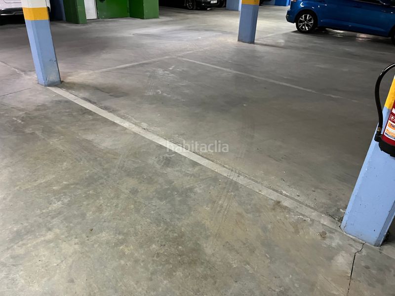 Foto aebdf917-7a2b-44ef-9476-58f8ad7d2df0. Aparcament cotxe a dalia 9 a Sónsoles Ávila