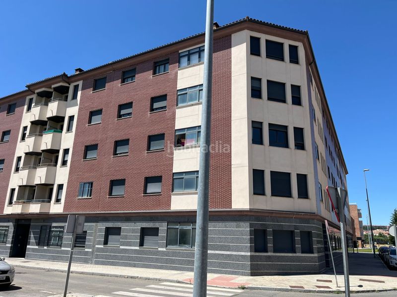 Foto e5c3ed6a-33c7-499f-9f9c-83181ccbb95d. Aparcament cotxe a dalia 9 a Sónsoles Ávila