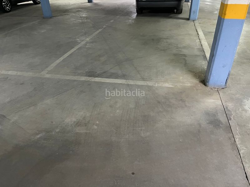Foto f44a0d1b-a6e0-4a33-a682-a4f3af44bf04. Aparcament cotxe a dalia 9 a Sónsoles Ávila