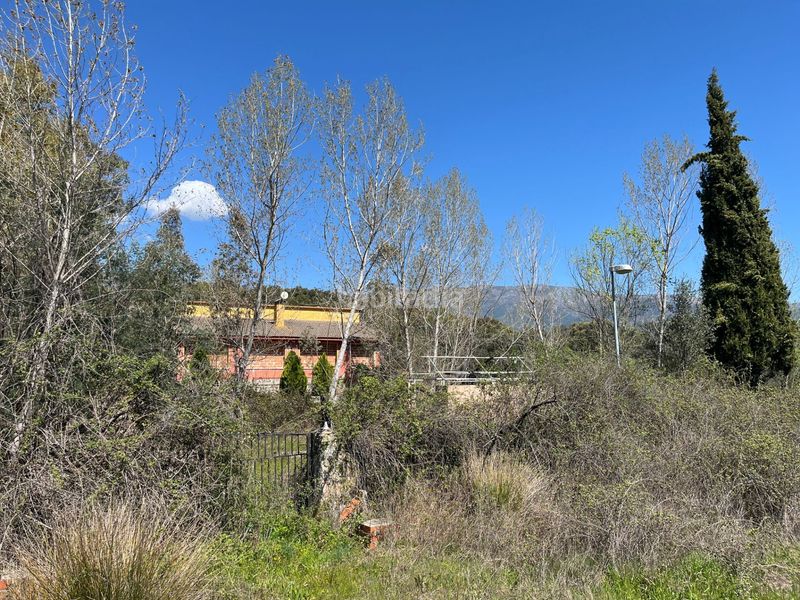 Foto 1d039083-5c0a-44a1-a501-22ef35f715a8. Finca rústica en parcela 189 189 terreno con edificacion en Casavieja