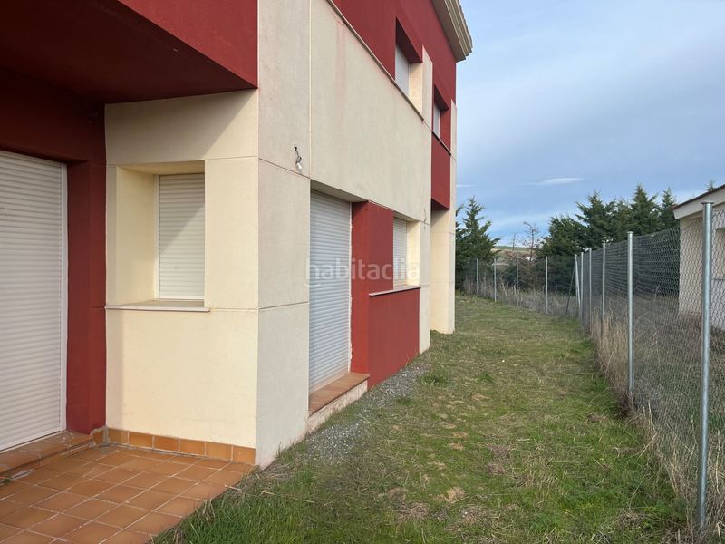 Foto b7d3c77c-7171-40cb-8da3-c3313eea02f8. Casa a san roque 31 a Sanchidrián