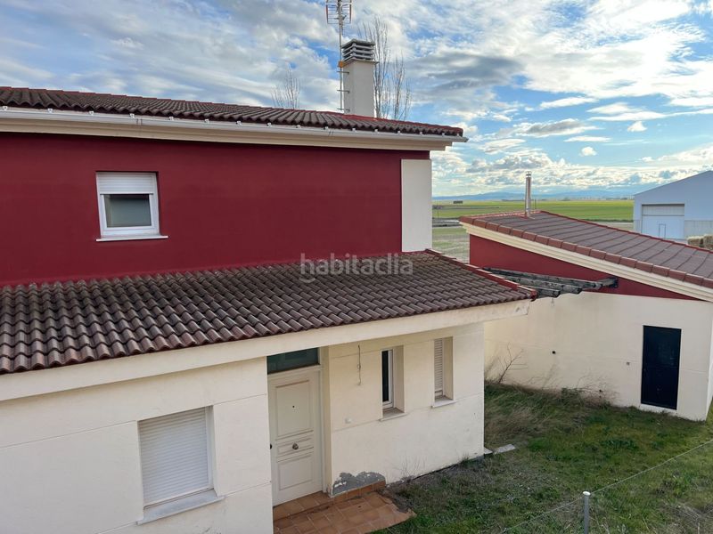 Foto f7fa674d-81b3-4c58-81fd-a97c247b60ef. Casa a san roque 31 a Sanchidrián