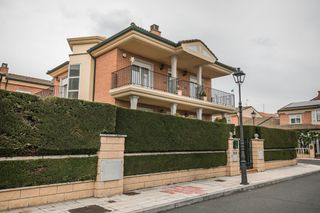 House in Juan carlos i 29. Vivienda unifamiliar independiente