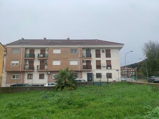 Pis  San pedro de alcantara 47. Vivienda alquilada de 4 dormitorios, 1 garajes.