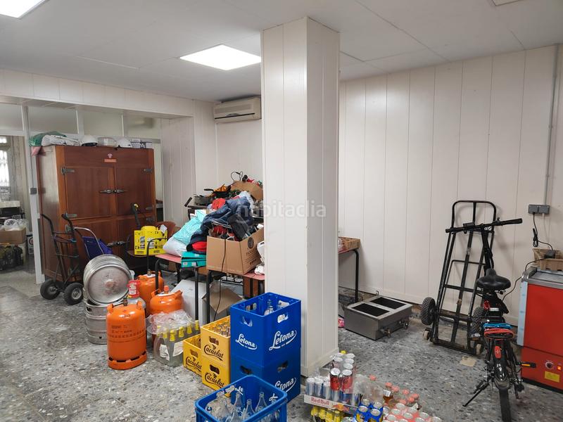 Foto 40c676e4-89f6-4109-9054-476a5005eb3f. Local comercial en carrer del llorer 37 oportunidad local en venta en Les Planes!! en Hospitalet de Llobregat (L´)