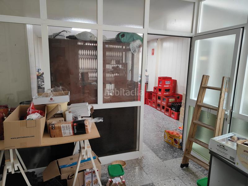 Foto 673a5bf5-4076-4791-baf9-45ed049797a3. Local comercial en carrer del llorer 37 oportunidad local en venta en Les Planes!! en Hospitalet de Llobregat (L´)
