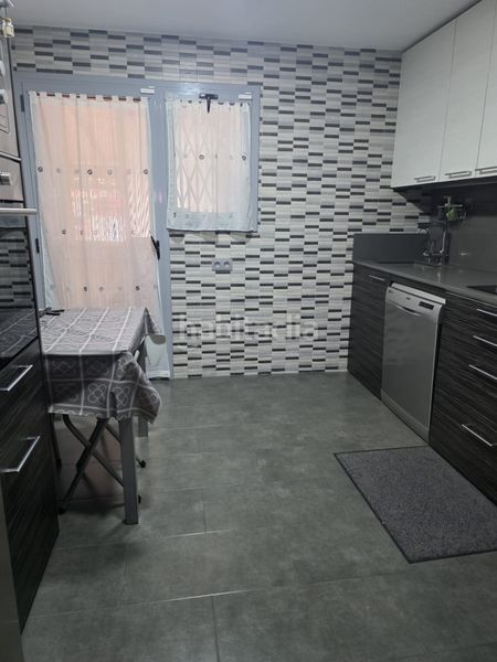 Foto 979083c2-213d-4a7a-8cf4-cc7c83d4c868. Dúplex a carretera del prat 94 a Almeda - El Corte Inglés Cornellà de Llobregat