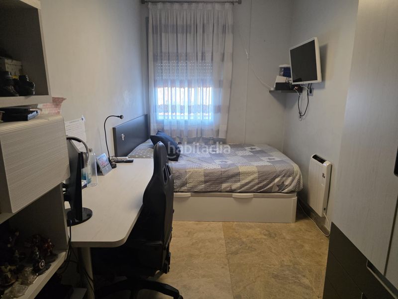 Foto acb0285e-d717-48ac-a8c7-24b9c3d5bc46. Dúplex a carretera del prat 94 a Almeda - El Corte Inglés Cornellà de Llobregat