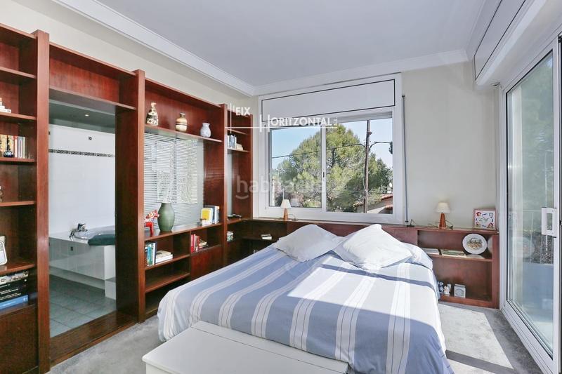 Foto f52e7857-0919-4670-914f-9d36b92447be. Chalet mit heizung parking pool in Bellaterra